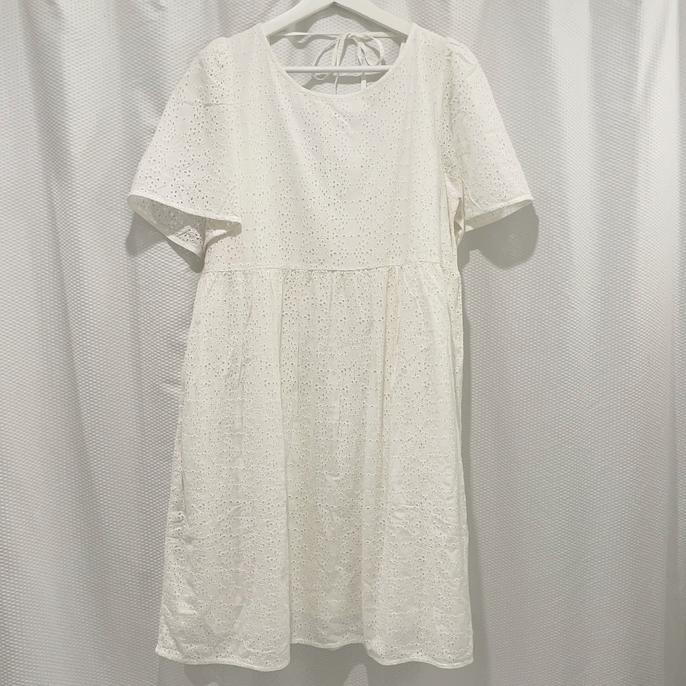 NWT Oak + Fort eyelet lace dress with open back